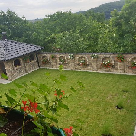 Apartmani Kruna Vrdnik Luaran gambar