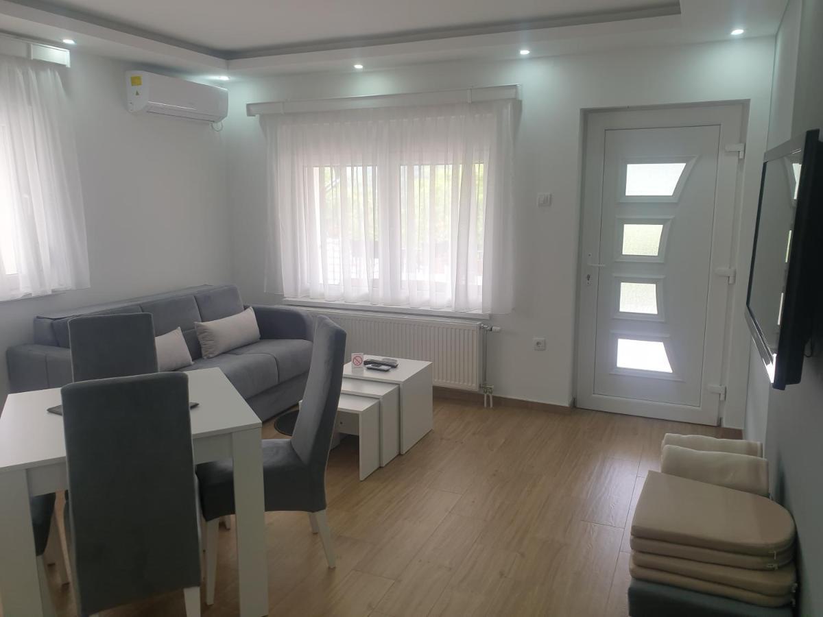Apartmani Kruna Vrdnik Luaran gambar